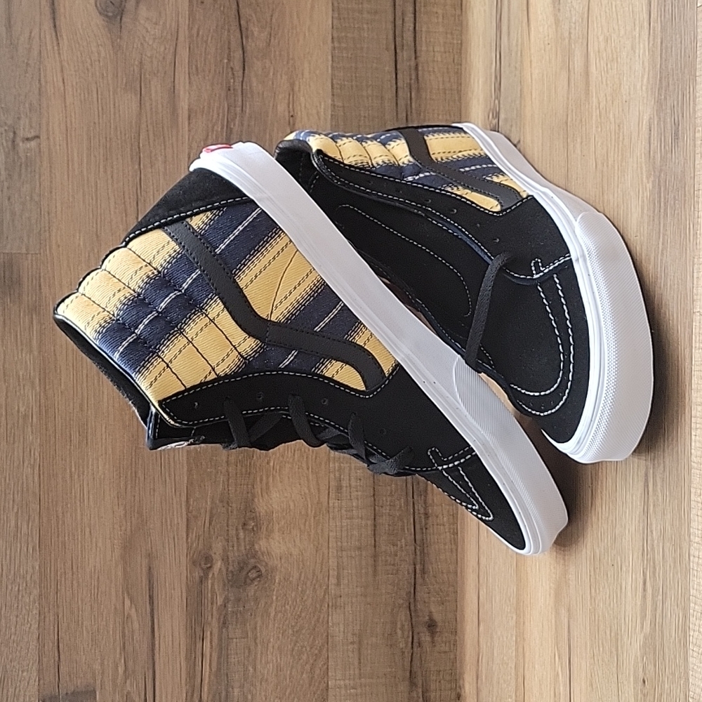 Van's SK8-Hi Brand new. - Picture 2 of 12